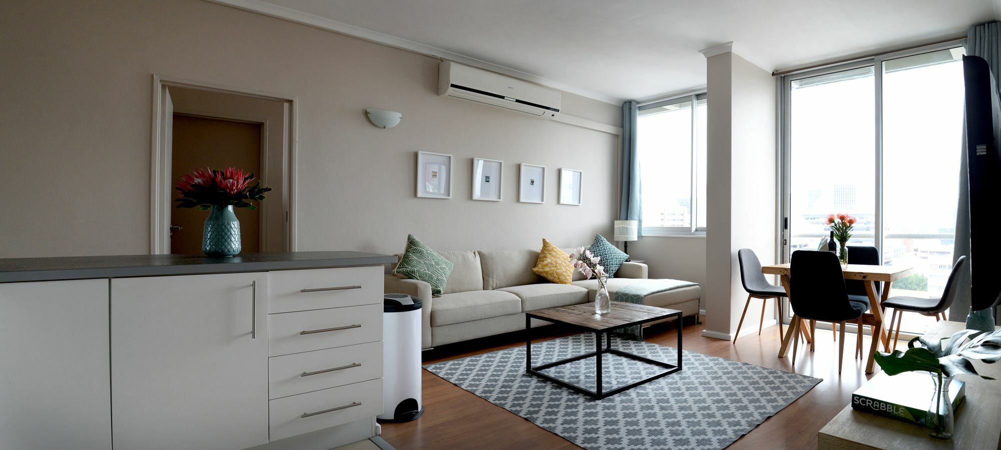Charlotte Apartment *